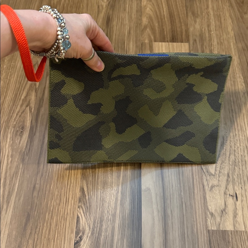 Rothy’s Large Sage Camouflage Zip Wrist Strap Clutch Wristlet Washable Handbag